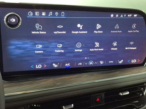 New 2026 Chevrolet Suburban LT image 18