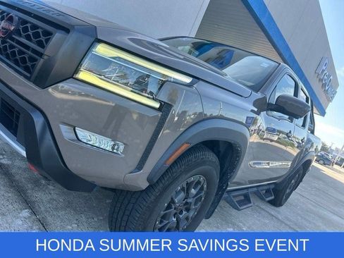 Used 2022 Nissan Frontier PRO-4X w/ Pro-4X Premium Package AWD/4WD image 4