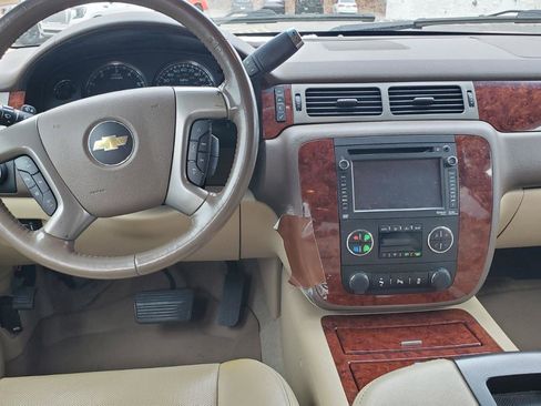 Used 2014 Chevrolet Tahoe LTZ image 7