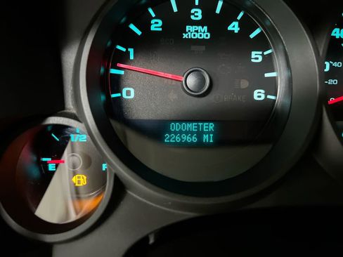 Used 2011 Chevrolet Silverado 1500 LS image 13