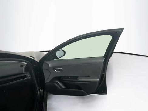 Used 2025 Kia K4 FWD image 30