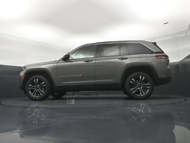 New 2027 Jeep Grand Cherokee Limited AWD/4WD image 21