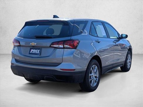 Used 2024 Chevrolet Equinox LS AWD/4WD image 5