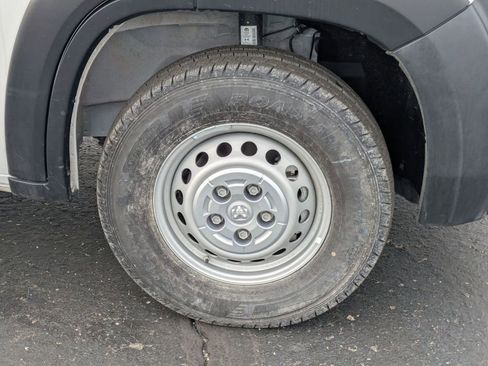 Used 2024 RAM ProMaster 2500 FWD image 13