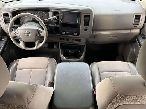 Used 2019 Nissan NV 2500 SV RWD image 18