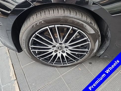 Used 2024 Mercedes-Benz C 300 Sedan image 6