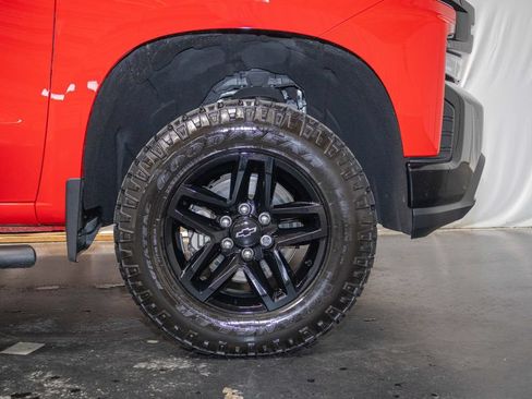 Used 2020 Chevrolet Silverado 1500 LT Trail Boss AWD/4WD image 8