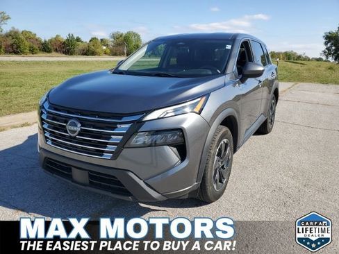 Used 2024 Nissan Rogue SV image 9