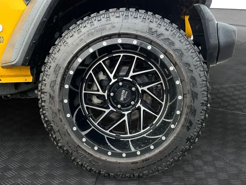 Used 2019 Jeep Wrangler Unlimited Sport image 17