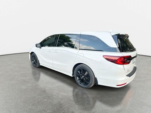 Certified 2024 Honda Odyssey Sport image 6