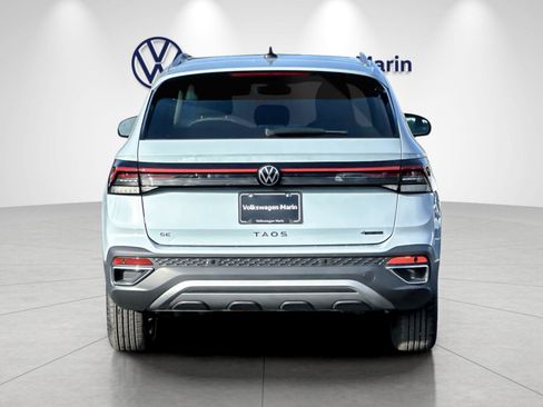 New 2026 Volkswagen Taos SE AWD/4WD image 4