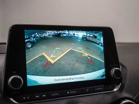 Used 2025 Nissan Sentra SV image 25