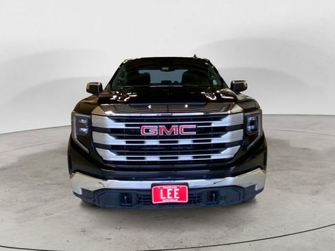 New 2026 GMC Sierra 1500 SLE image 9