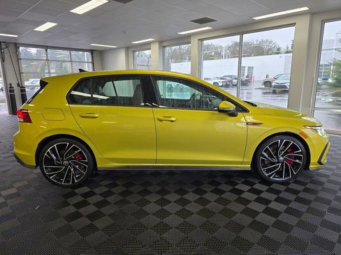 Used 2022 Volkswagen GTI Autobahn image 3