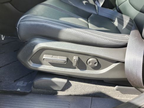 Used 2023 Honda Pilot Touring image 30