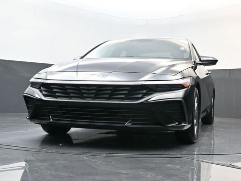 Certified 2024 Hyundai Elantra SEL image 26