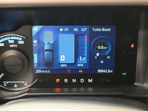 Used 2022 Ford Bronco Wildtrak image 15