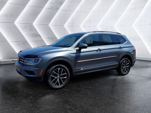 Used 2021 Volkswagen Tiguan SE AWD/4WD image 3