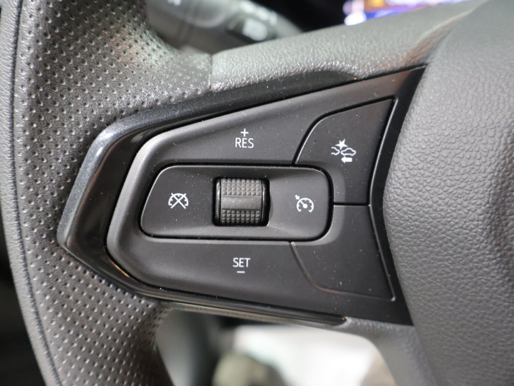 Used 2026 Chevrolet TrailBlazer LT AWD/4WD image 32