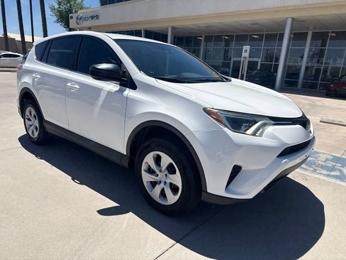 Used 2018 Toyota RAV4 LE w/ All Weather Liner Package FWD image 4