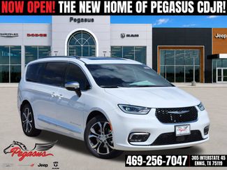 New 2026 Chrysler Pacifica Pinnacle w/ Trailer Tow Group FWD 360° Tour