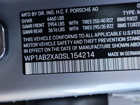 New 2025 Porsche Macan 4S Electric image 41