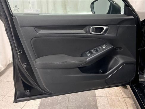 Used 2023 Honda Civic Sport image 9