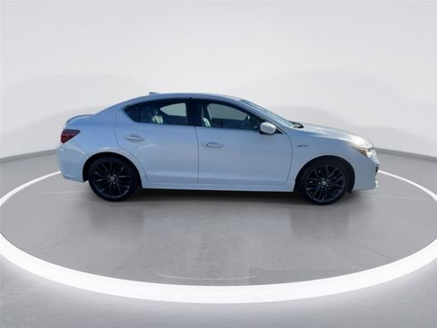 Used 2021 Acura ILX image 9