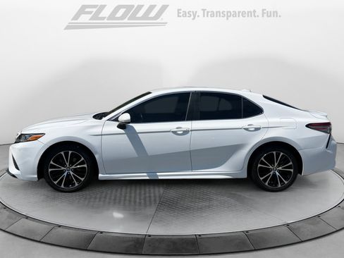 Certified 2019 Toyota Camry SE FWD image 5