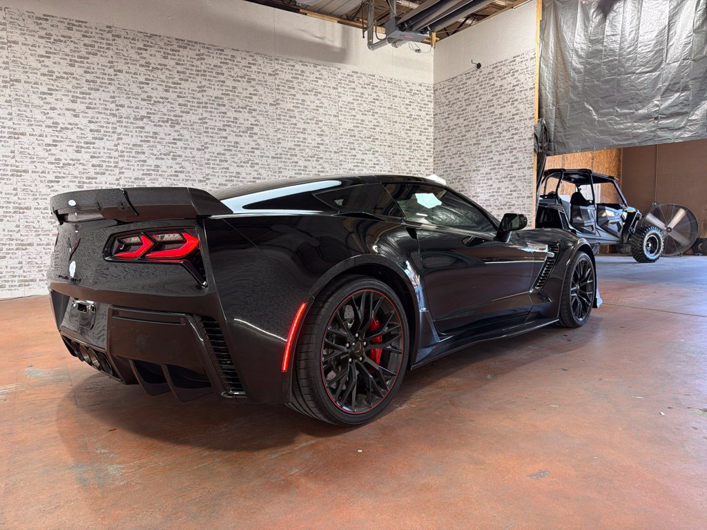 Used 2017 Chevrolet Corvette Z06 RWD image 7