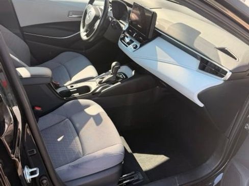 Used 2023 Toyota Corolla SE FWD image 11