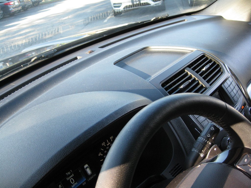 Used 2017 Ford Explorer XLT AWD/4WD image 20