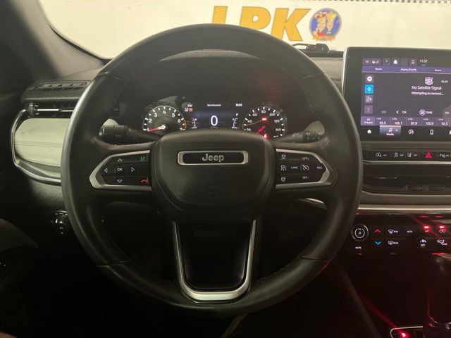 Used 2023 Jeep Compass Limited AWD/4WD image 19