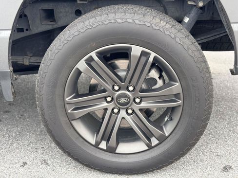 Used 2022 Ford F150 Lariat w/ Equipment Group 502A High AWD/4WD image 6