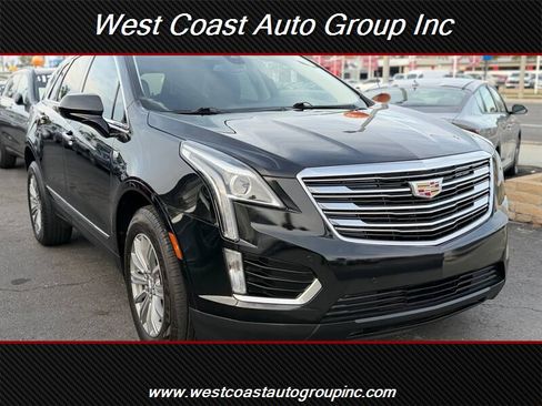 Used 2017 Cadillac XT5 Luxury w/ Driver Awareness Package FWD image 3