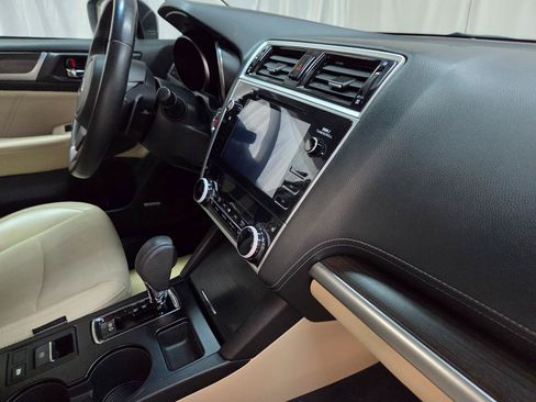 Used 2019 Subaru Legacy 2.5i Limited AWD/4WD image 23