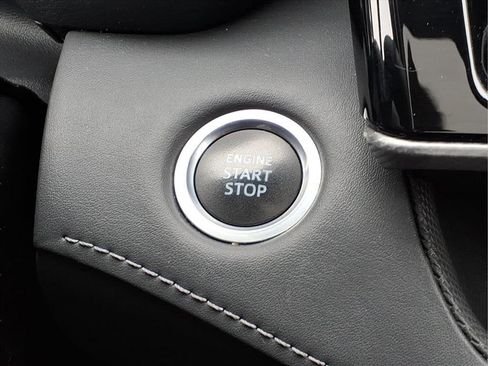 Used 2020 Toyota Highlander Platinum image 11