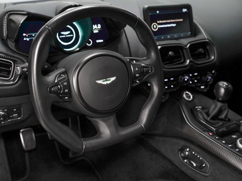 Used 2020 Aston Martin V8 Vantage AMR RWD image 43