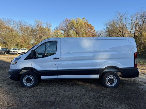 New 2026 Ford Transit 250 Low Roof w/ Load Area Protection Package RWD image 5