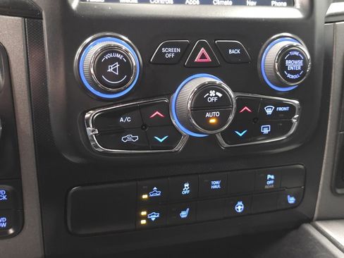 Used 2017 RAM 1500 Rebel w/ Luxury Group image 38