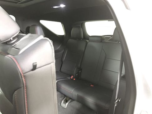 New 2026 Chevrolet Traverse Z71 w/ Driver Confidence Package image 9