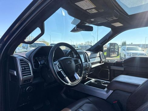 Used 2017 Ford F250 Platinum w/ Platinum Ultimate Package AWD/4WD image 10