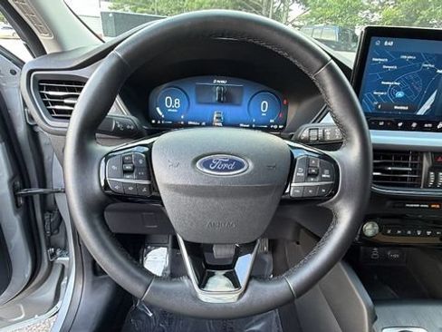 Certified 2024 Ford Escape Platinum AWD/4WD image 26