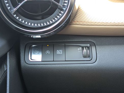 Used 2026 Chevrolet Equinox ACTIV FWD image 24