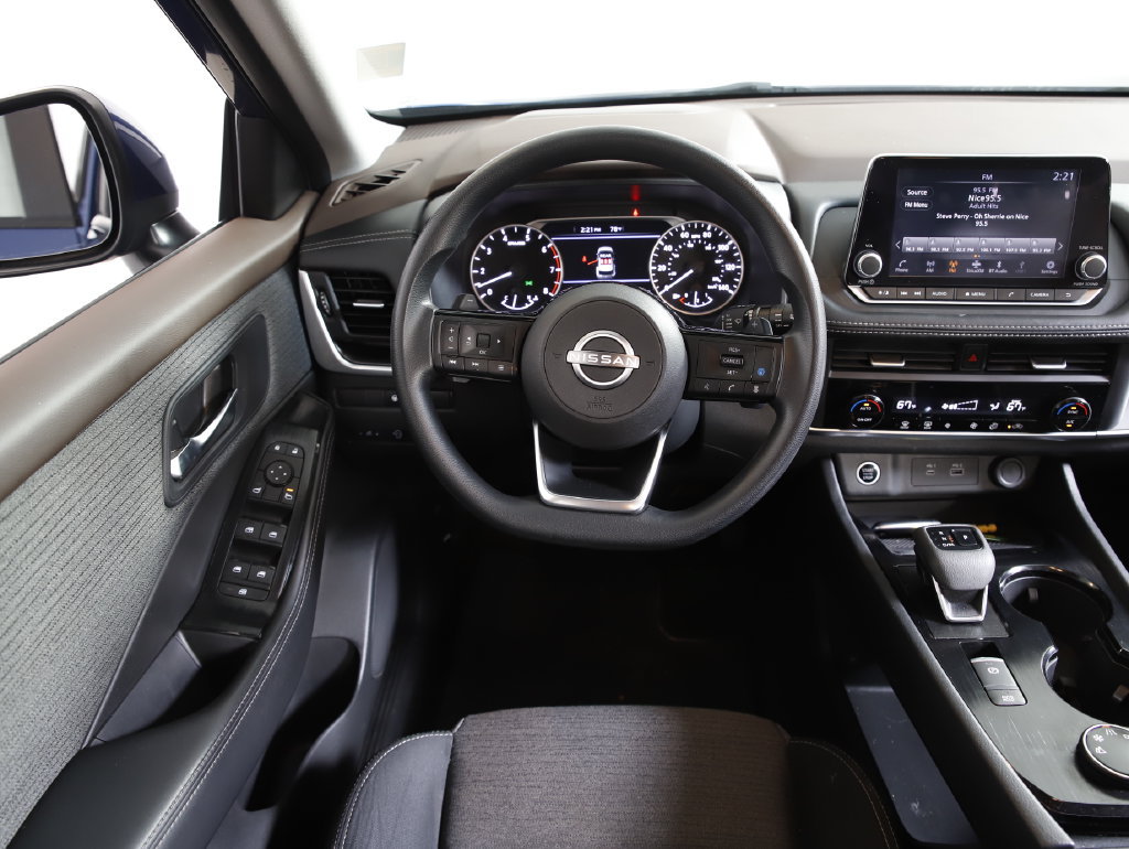 Used 2023 Nissan Rogue SV AWD/4WD image 13