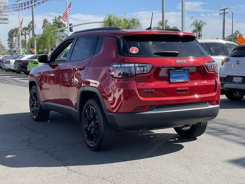 New 2026 Jeep Compass Latitude image 4