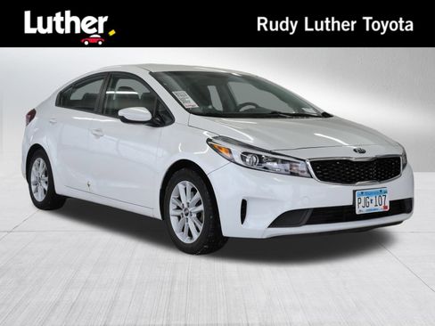 Used 2017 Kia Forte LX w/ LX Popular Package image 1