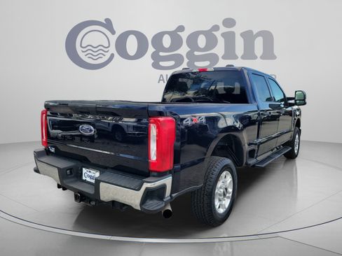 Certified 2025 Ford F250 XLT AWD/4WD image 3