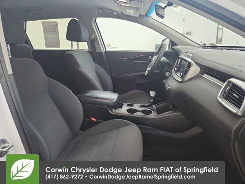 Used 2020 Kia Sorento AWD V6 image 31