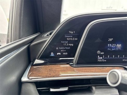 Used 2021 Cadillac Escalade ESV Premium Luxury Platinum image 36